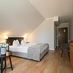 Mueritz-park 3*