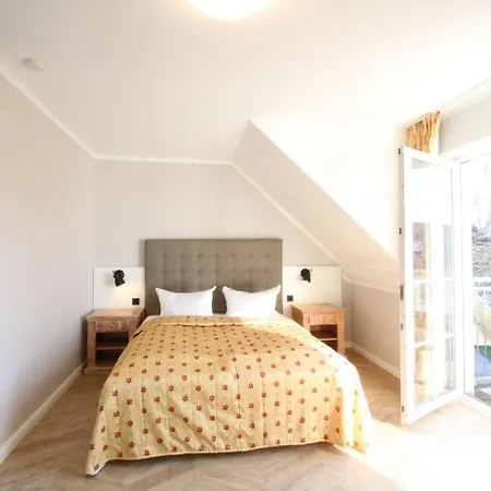 Otel Mueritz-park 3*