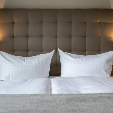 Mueritz-park Отель Бёк