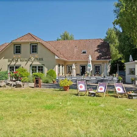 Отель Mueritz-park Бёк