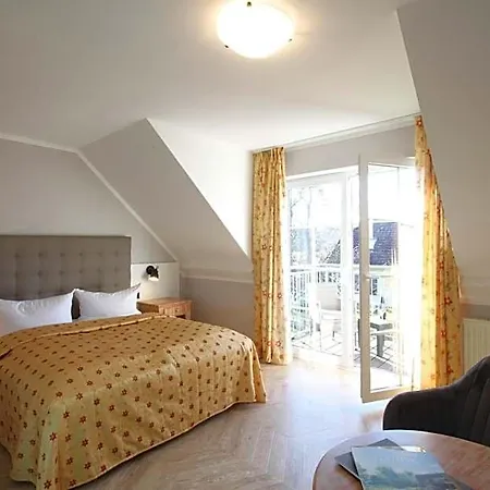Hotel Mueritz-park 3*