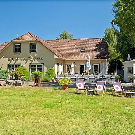 Hotel Mueritz-park Boek